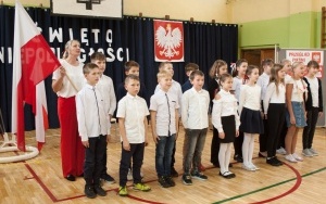 Szkolny Festiwal Pieśni Patriotycznej 2022 - klasa 4b.