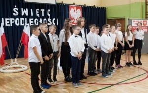 Szkolny Festiwal Pieśni Patriotycznej 2022 - klasa 5a.
