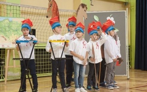 Szkolny Festiwal Pieśni Patriotycznej 2022 - klasa 2b.