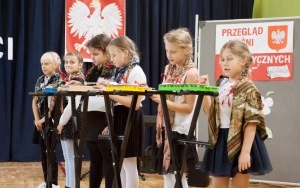 Szkolny Festiwal Pieśni Patriotycznej 2022 - klasa 2b.