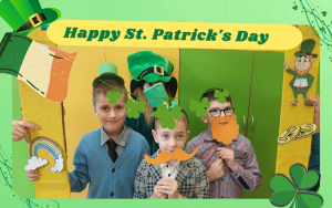 St. Patrick's Day. Klasa 1a i  Leprechaun (Mikołaj Kosiński klasa 4a).png