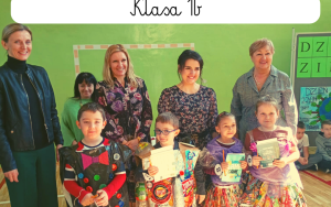 Pokaz mody ekologicznej w klasach I-III, wyróżnione kreacje