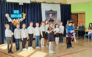 Uczniowie klasy IIIa -Akademia z okazji święta szkoły i patrona