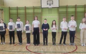 Uczniowie klas starszych wyróżnieni na akademii (4)