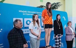 Ucznioiwe SP5 na zawodach w pływaniu 2024 (8)