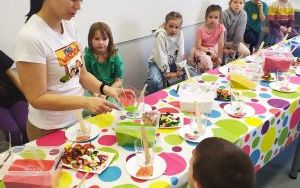 Uczniowie klasy 1a na warsztatach moblinych (2)