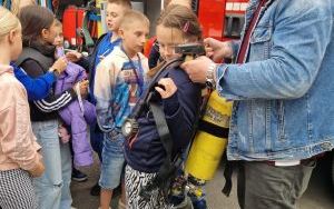 Uczniowie klasy 3 a na zajęciach z pierszej pomocy (3)