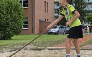 Skok w dal - zajęcia na WF (2)