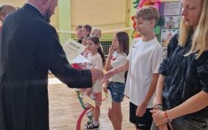 Podwumowanie konkursu plastycznego z okazji jubileuszu 100-lecia parafii NSPJ w Czerwionce (11)